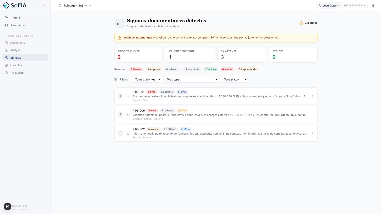 La liste des signaux documentaires, chacun avec sa priorité, son statut d'attente de validation, son taux de confiance et sa source.